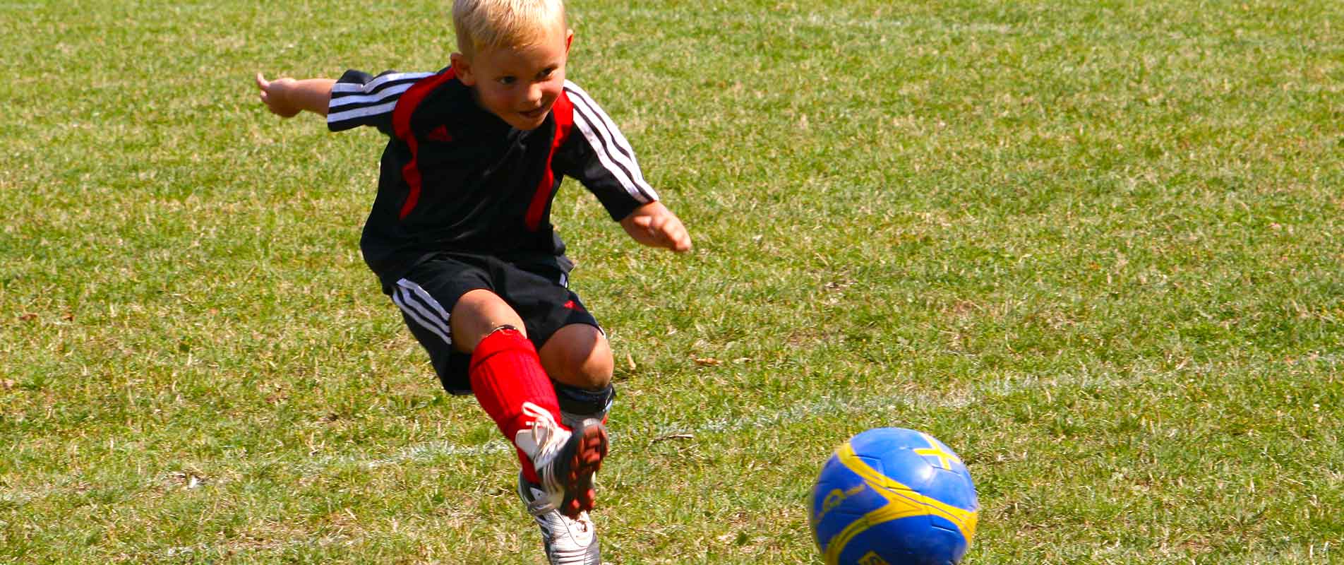 Jugend- und Seniorenfußball spielen beim TuS-Kirchwalsede